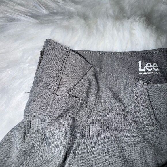 Lee Performance Series Men's Gray Chino Shorts Size 30/M Casual Tri-Flex Pockets - Picture 5 of 12
